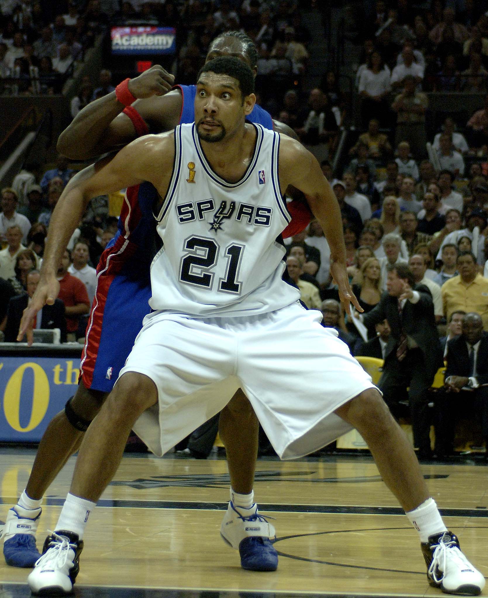 伦纳特-卡尔：我一直在努力加强右脚，今天算是得到了回报（伦纳特-卡尔：右脚苦练终见回报）