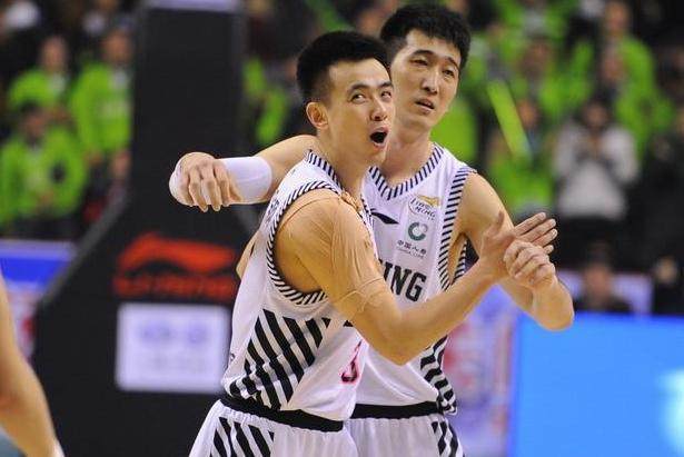 意媒：齐米卡斯无法说服加斯佩里尼，罗马找寻其他左后卫人选（意媒：齐米卡斯难打动加斯佩里尼，罗马另寻左后卫目标）