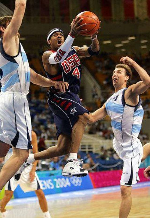 ESPN：维尼修斯续约谈判可能世界杯后重启，皇马内部保持乐观（ESPN：维尼修斯续约谈判或推迟至世界杯后，皇马仍持乐观态度）