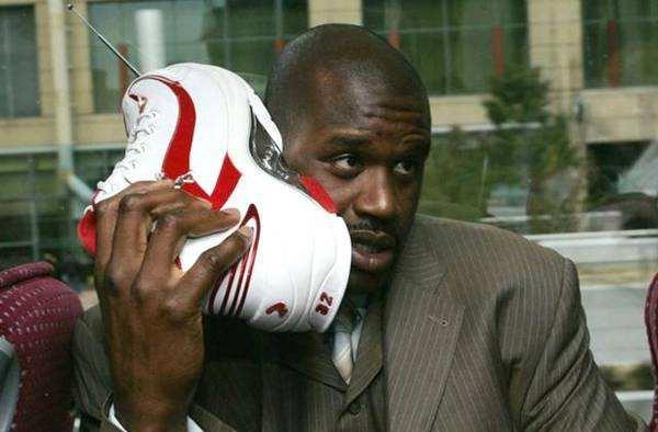 英超半场：沃尔特马德挑射破门，纽卡暂3-0埃弗顿（英超半场战报：沃尔特马德挑射建功，纽卡暂以3-0领先埃弗顿）