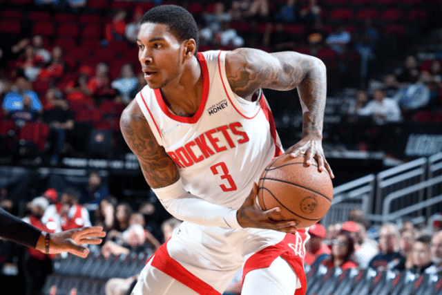 欧冠比赛战术分析：尤文图斯防守策略,（欧冠战术解读：尤文图斯的防守之道）