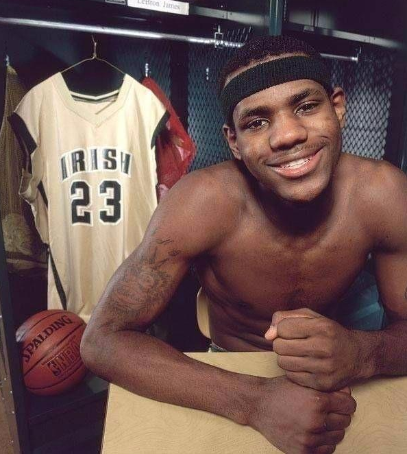 奥运骑手、世界前十云集！国际二星级马术赛在蓉开赛（国际二星级马术赛成都开幕，奥运名将与世界前十齐聚）